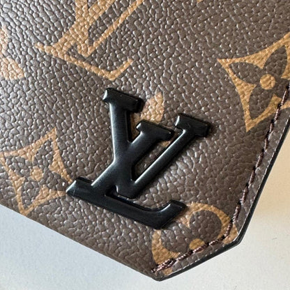 Italian-Inspired Luxury Leather Shoulder Bag