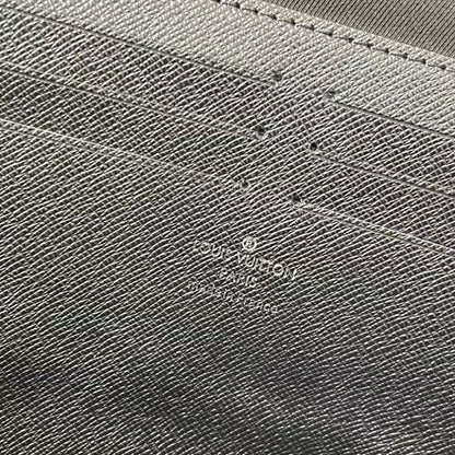Modern Elegant Leather Bag