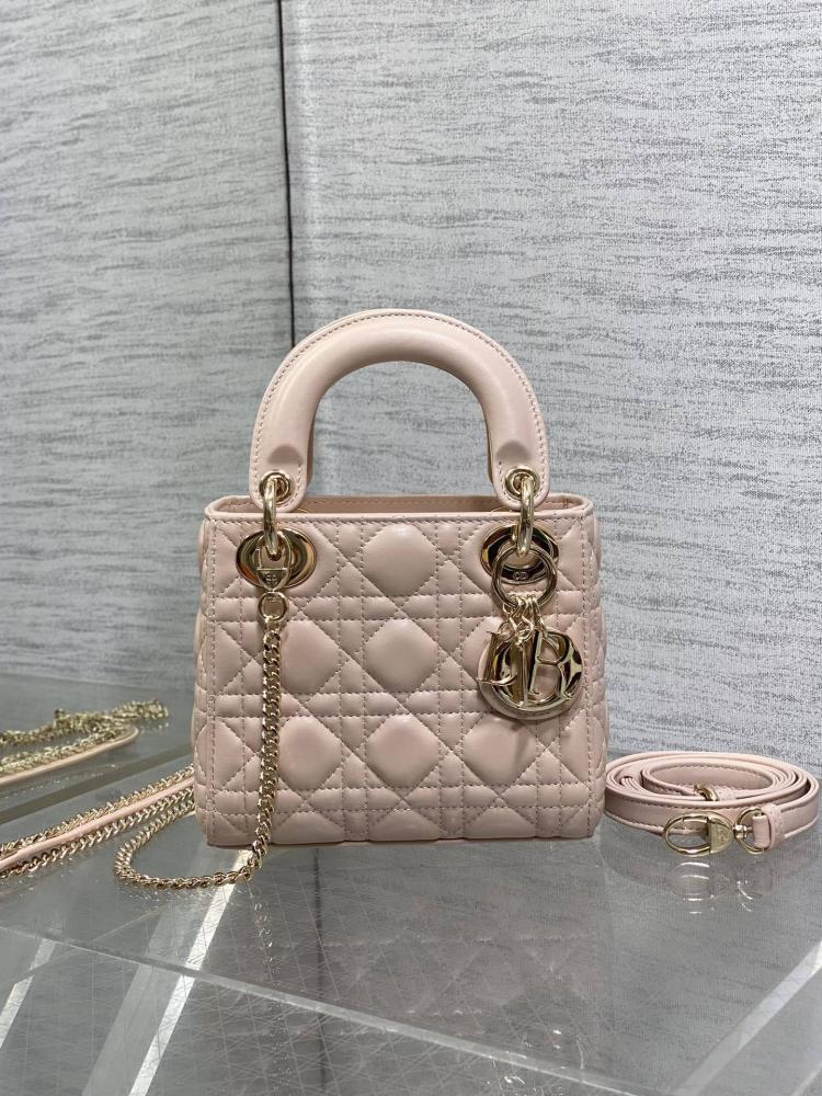 Elegant Leather Top Handle Bag