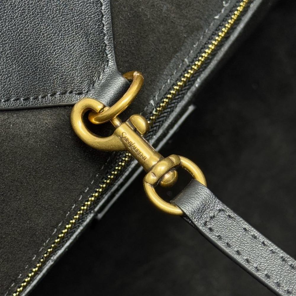 Alma Shoulder Bag