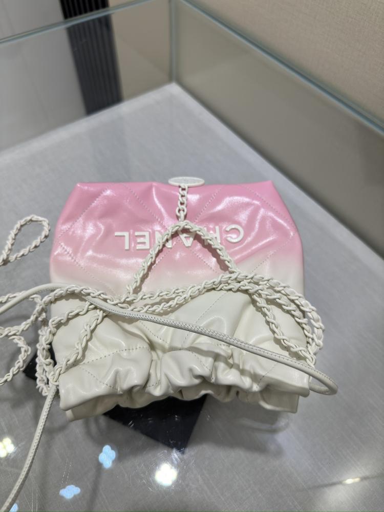 Classic Shoulder Bag