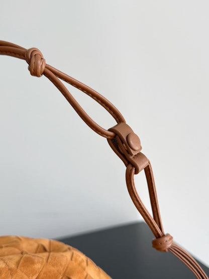 Elegant Leather Shoulder Bag