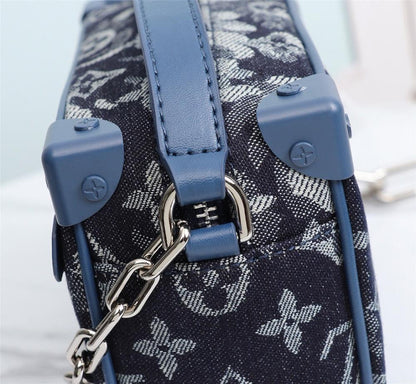Elegant Refined Canvas Shoulder Bag