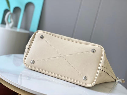 Italian-Inspired Luxury Calfskin Shoulder Bag