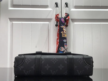 Elegant Messenger Bag