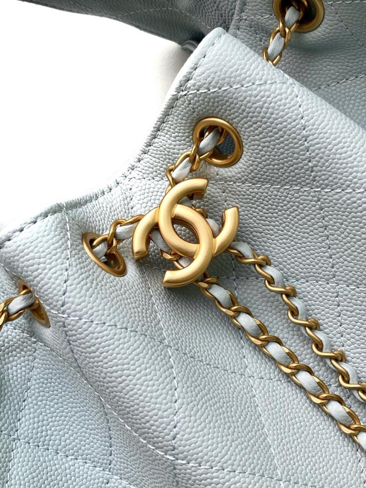 Alma Hobo Bag
