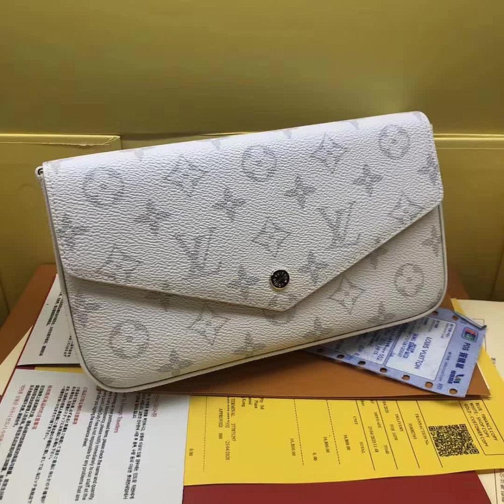 Classic Refined Gold Shoulder Bag