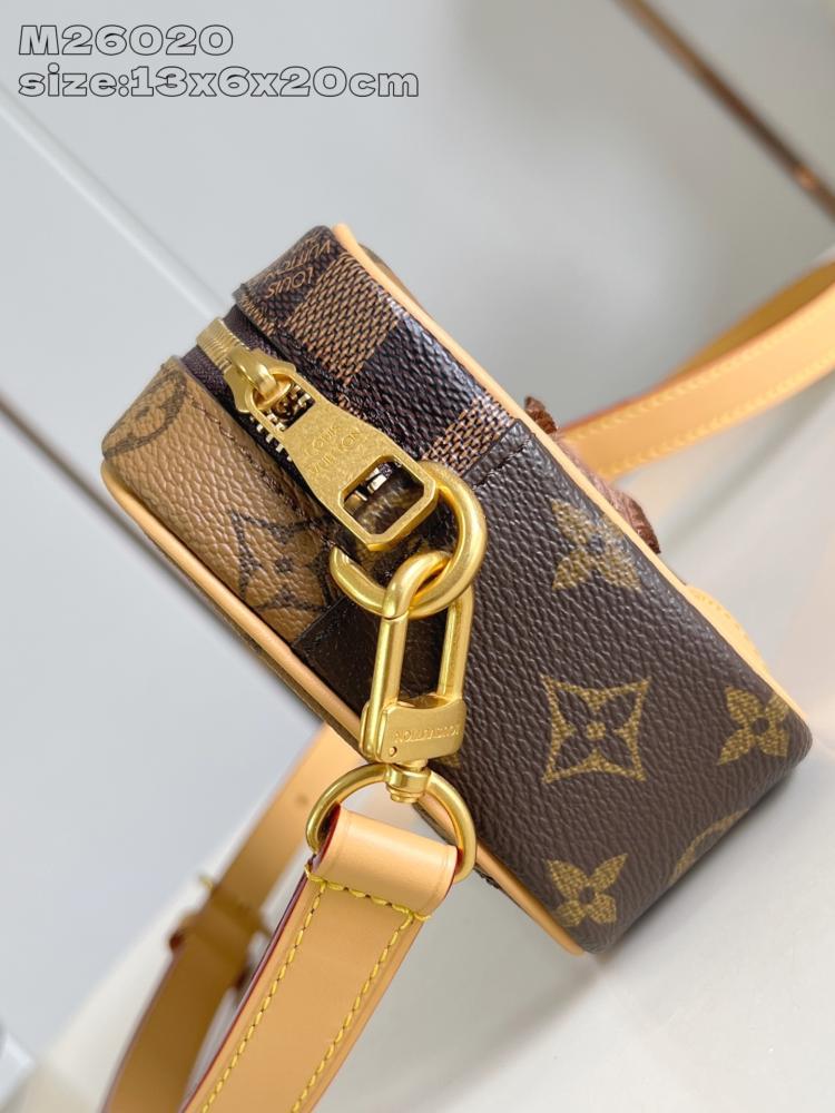 Elegant Crossbody Bag