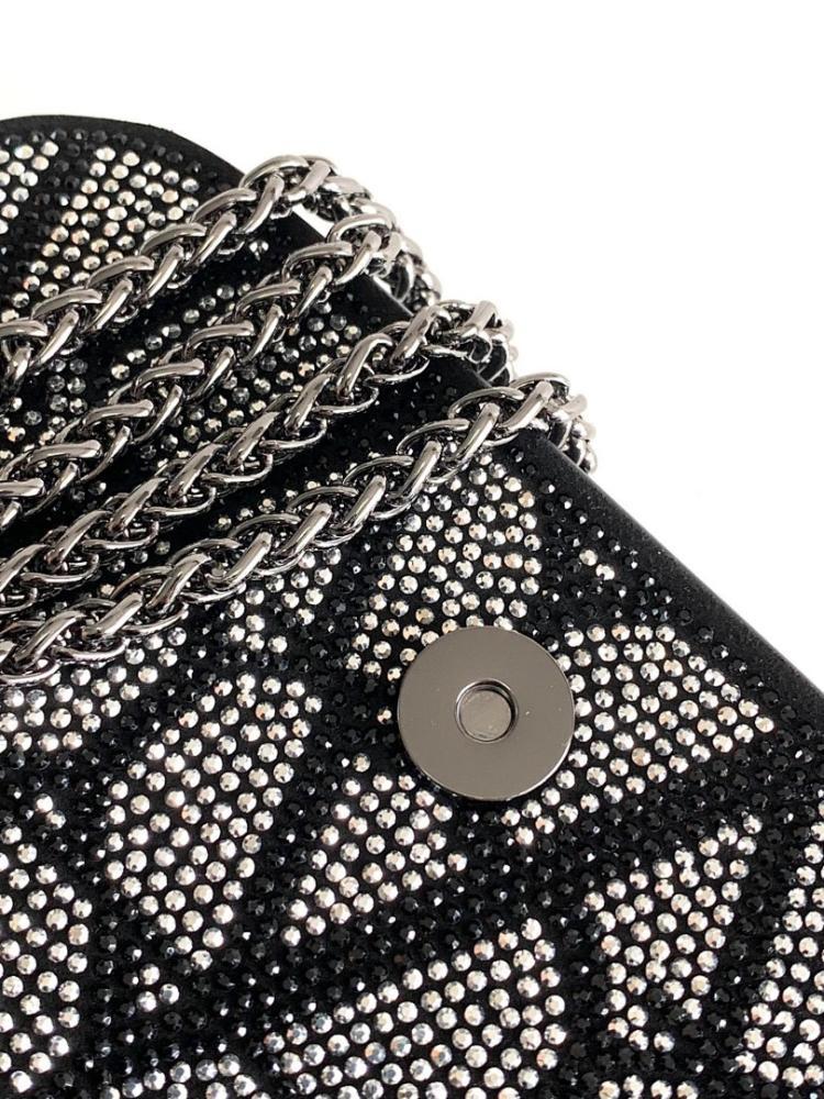 Stylish Refined Quilted Lambskin Shoulder Bag