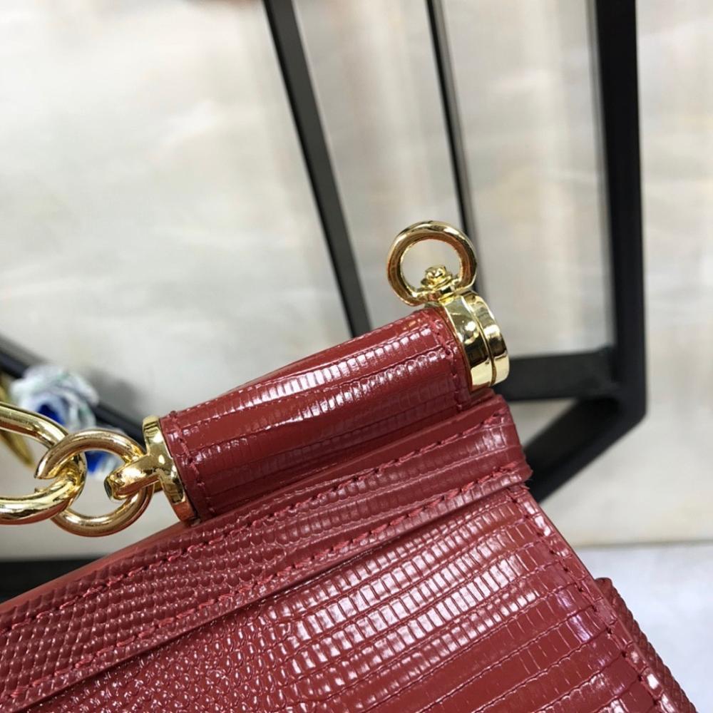 Italian-Inspired Elegant Leather Shoulder Bag