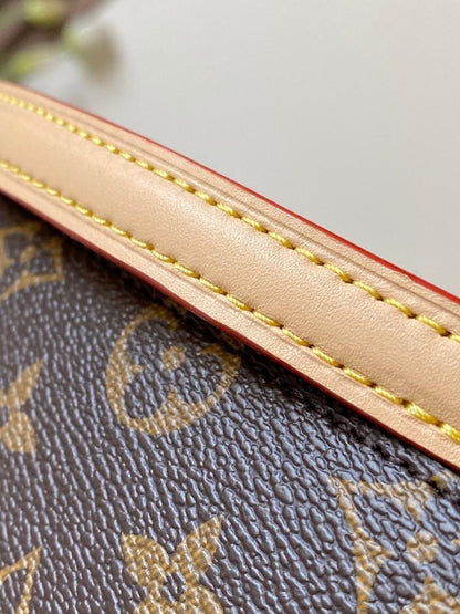 Classic Woven Calfskin Shoulder Bag – Limited Edition