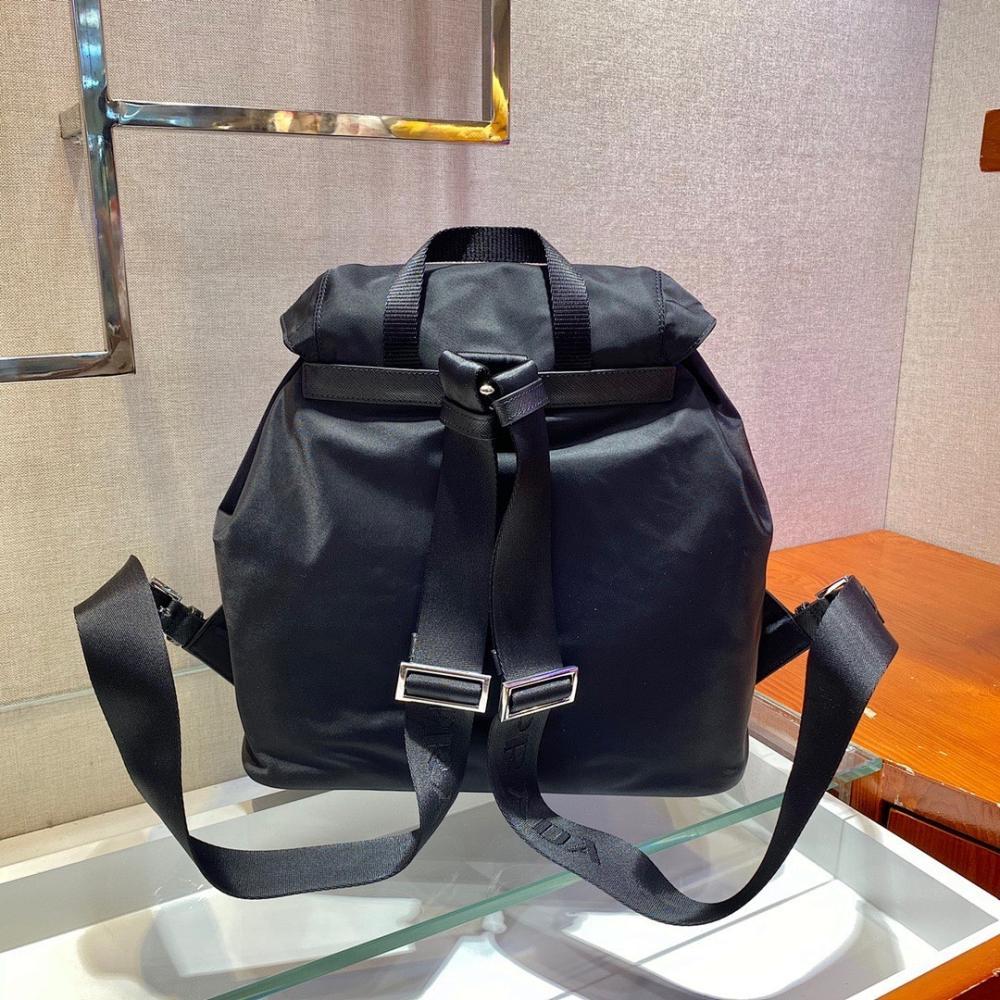 Elegant Stylish Leather Bag – Limited Edition