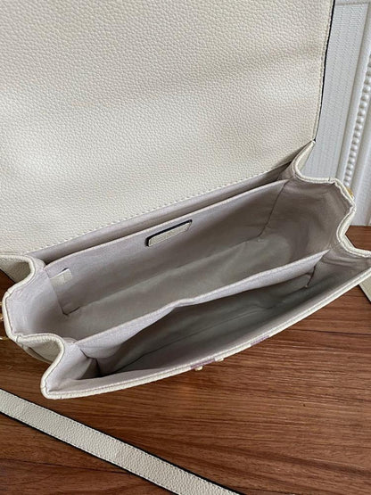 Modern Elegant Leather Shoulder Bag – Limited Edition