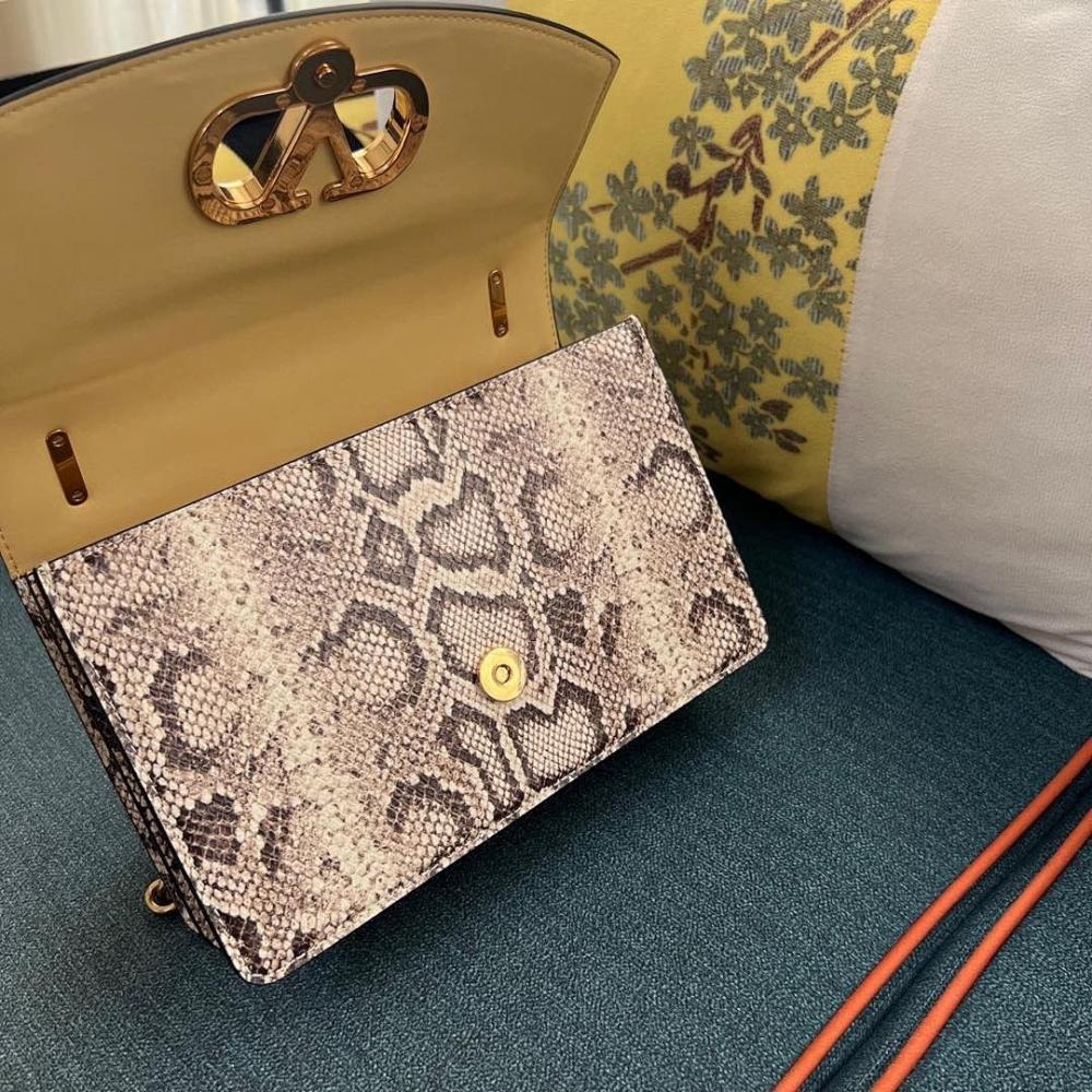 VLogo Signature Calfskin Shoulder Bag