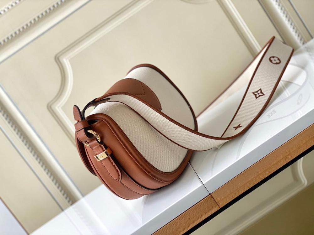 Italian-Inspired Stylish Embroidered Calfskin Shoulder Bag