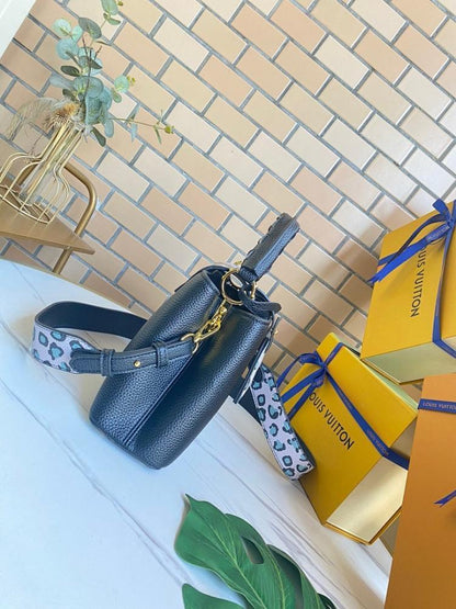 Italian-Inspired Elegant Leather Shoulder Bag