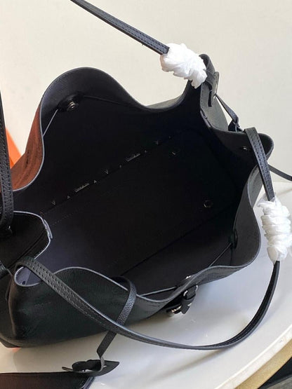 Luxury Refined Silver Leather Shoulder Bag