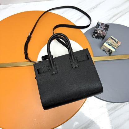 Classic Shoulder Bag