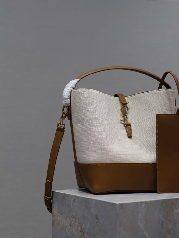 Modern Italian-Inspired Leather Top Handle Bag