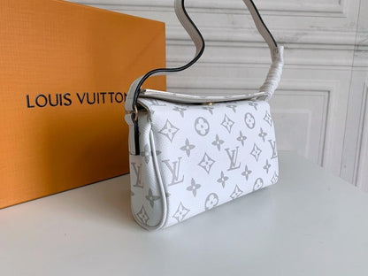 Stylish Calfskin Shoulder Bag – Special Edition