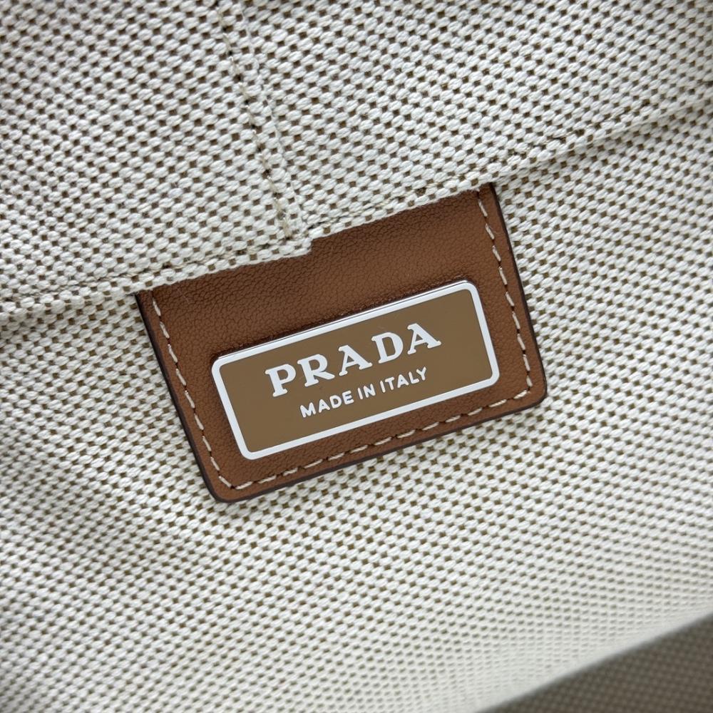 Embroidered Leather Travel Bag