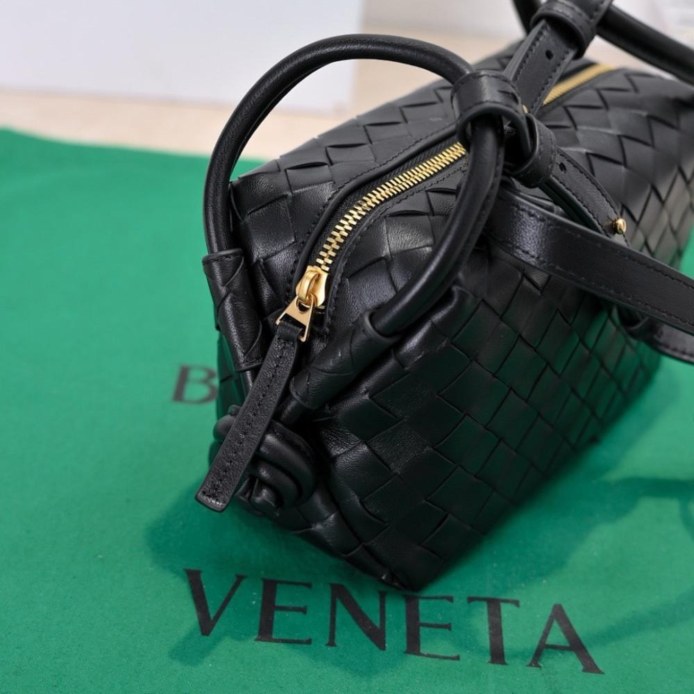 Classic Modern Woven Shoulder Bag
