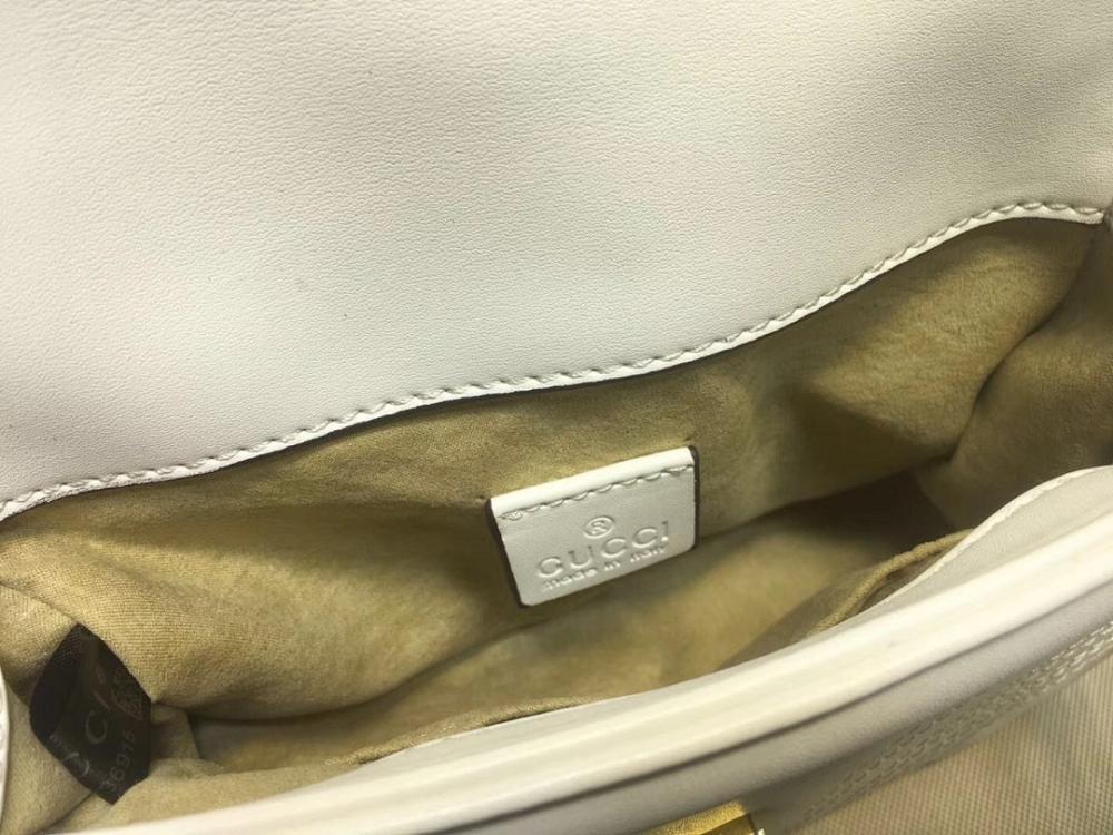 Luxury Elegant Shoulder Bag – Limited Edition