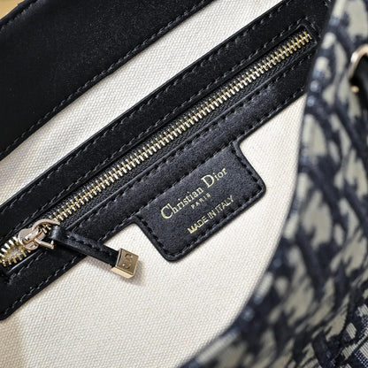 Classic Elegant Gold Embroidered Lambskin Bucket Bag – Special Edition