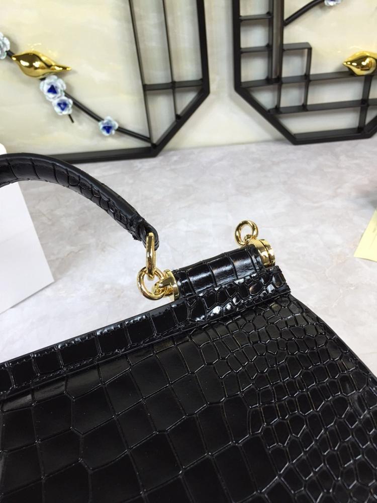 Modern Leather Crossbody Bag – Special Edition