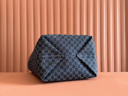 Stylish Refined Crossbody Bag