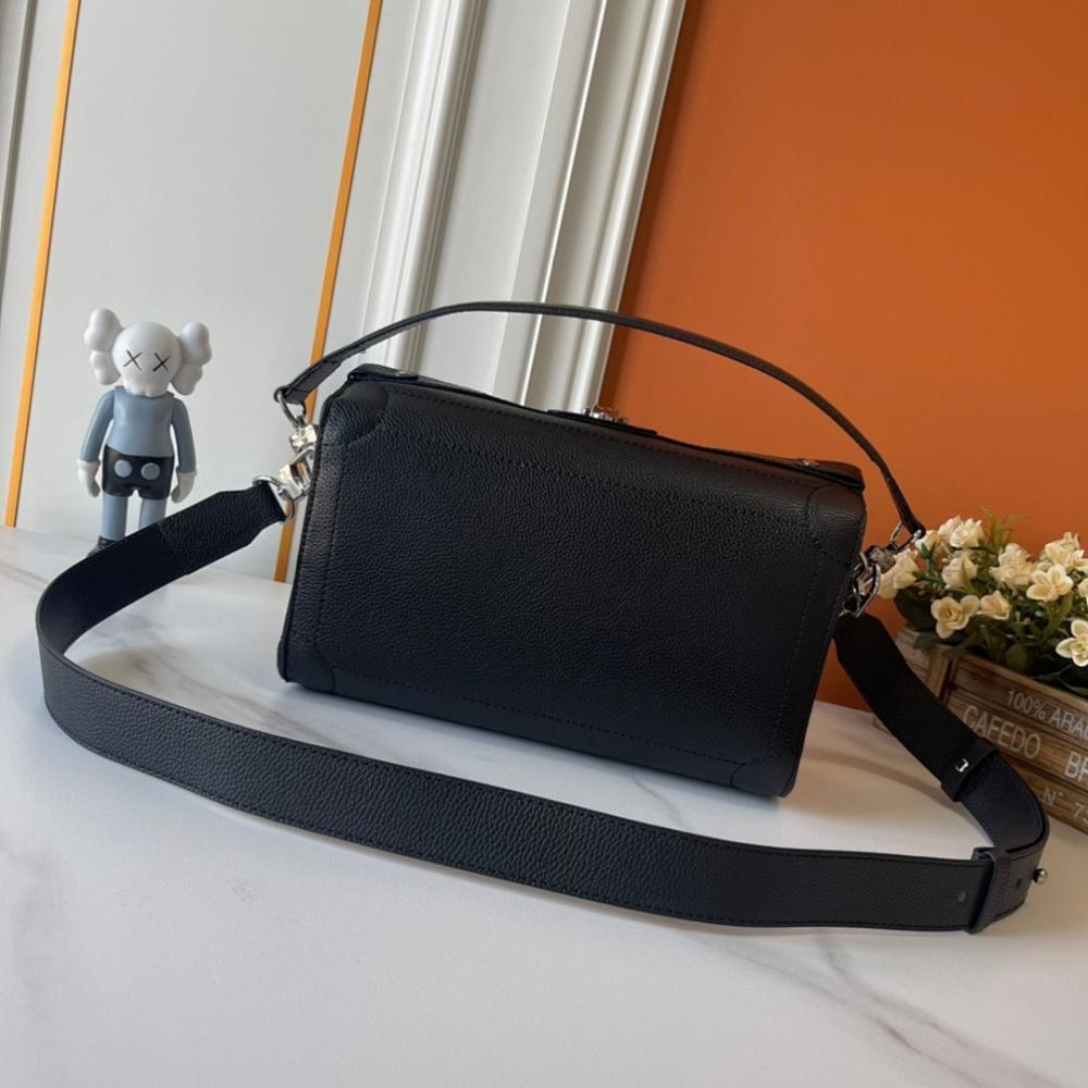 Classic Leather Shoulder Bag – Special Edition