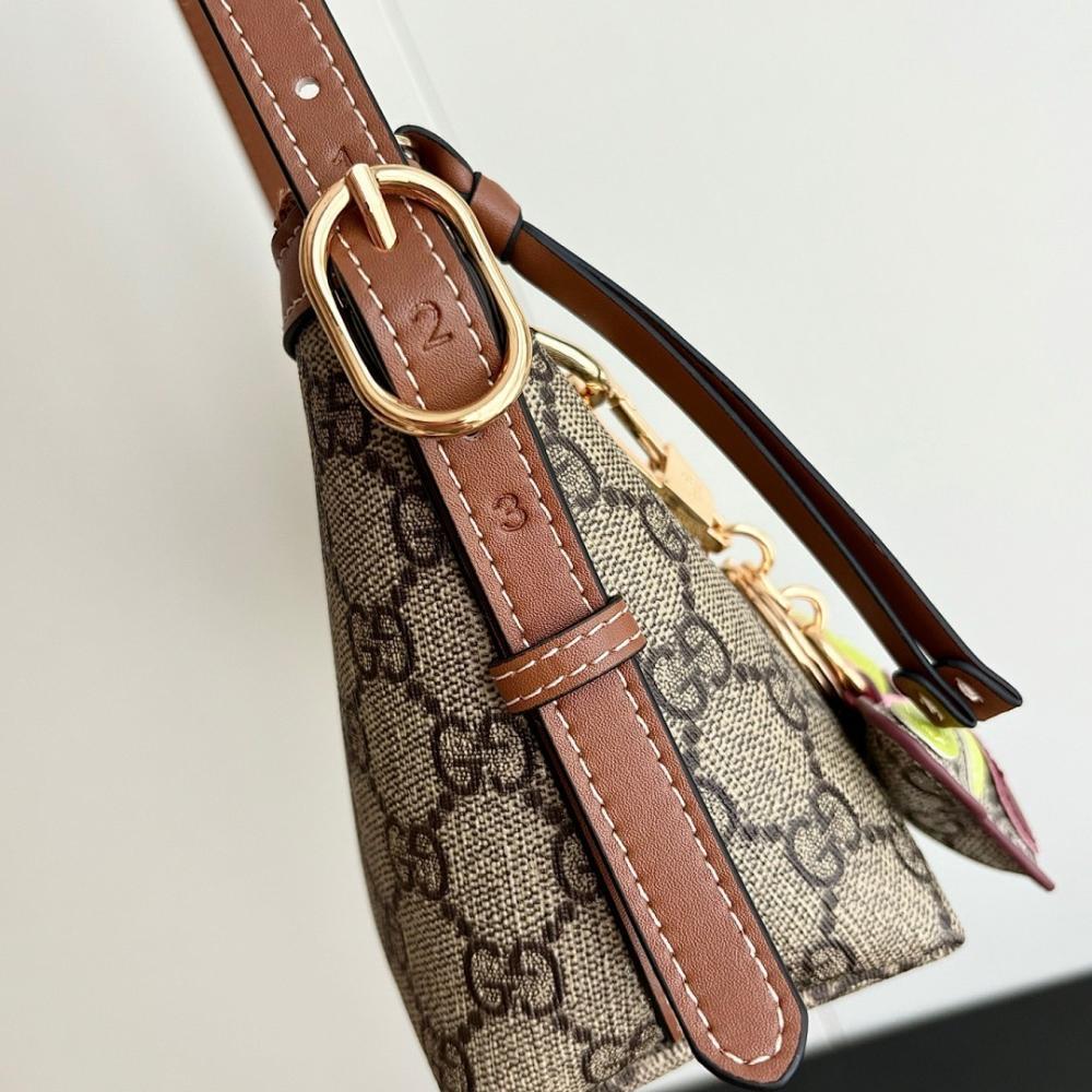 Modern Refined Top Handle Bag