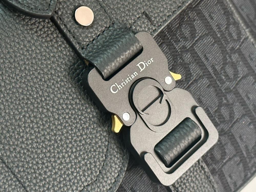 Saddle Top Handle Bag
