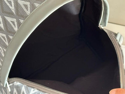 Elegant Refined Black Quilted Leather Shoulder Bag