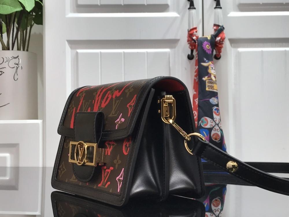 Elegant Leather Top Handle Bag