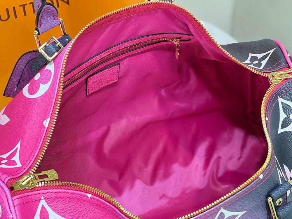 Elegant Stylish Leather Shoulder Bag – Limited Edition