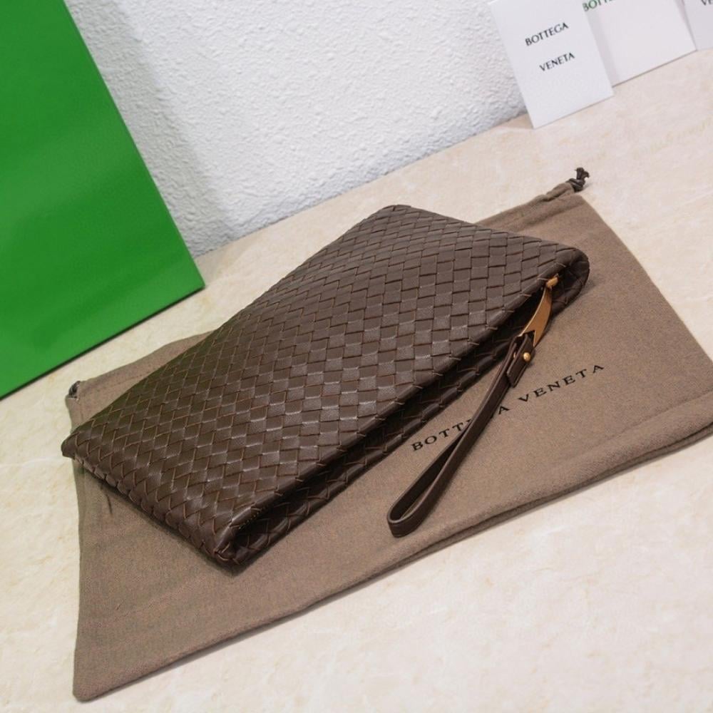 Stylish Brown Woven Leather Shoulder Bag – Special Edition