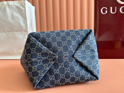 Stylish Refined Crossbody Bag