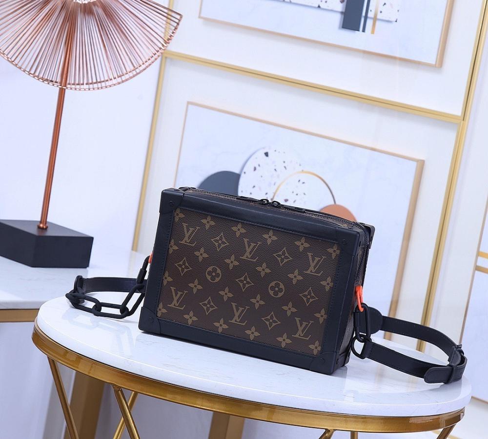 Modern Refined Orange Shoulder Bag