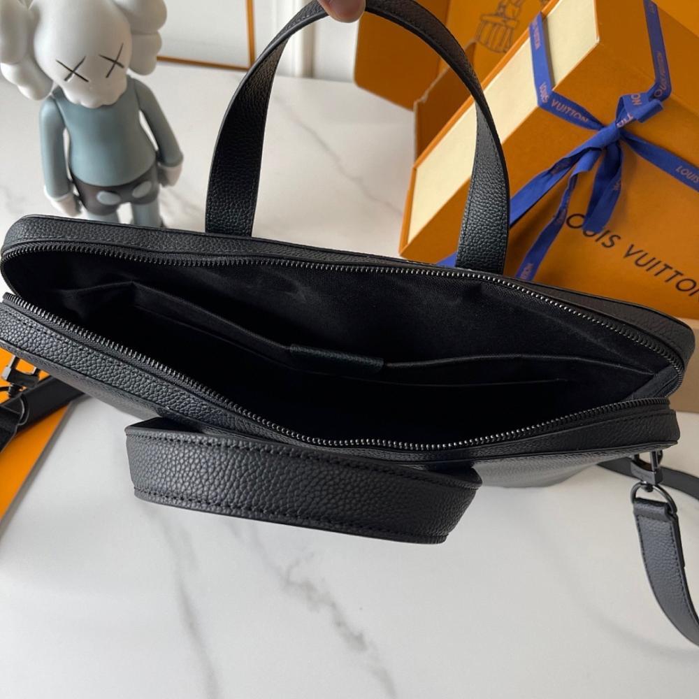 Classic Italian-Inspired Quilted Leather Shoulder Bag