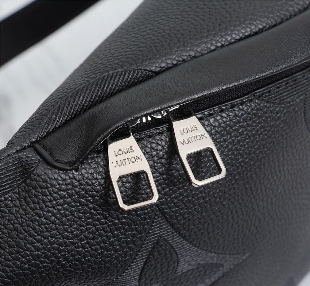 Stylish Calfskin Shoulder Bag – Special Edition