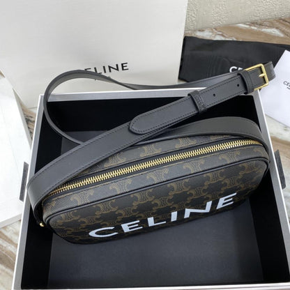 Classic Shoulder Bag