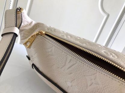 Classic Refined Crossbody Bag