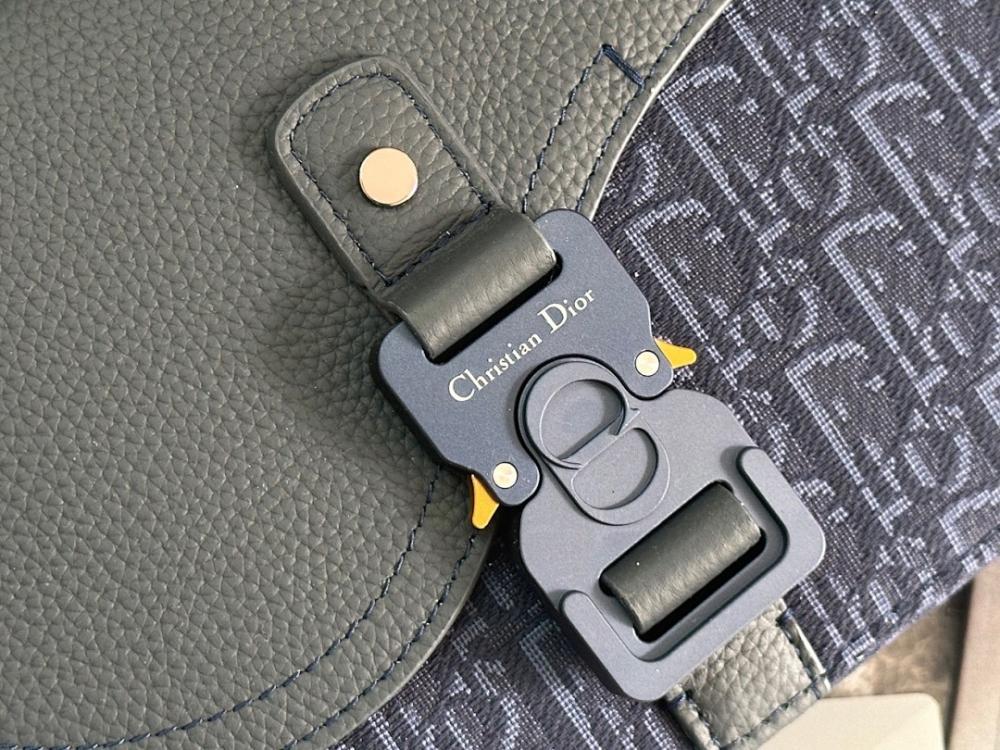 Modern Leather Shoulder Bag