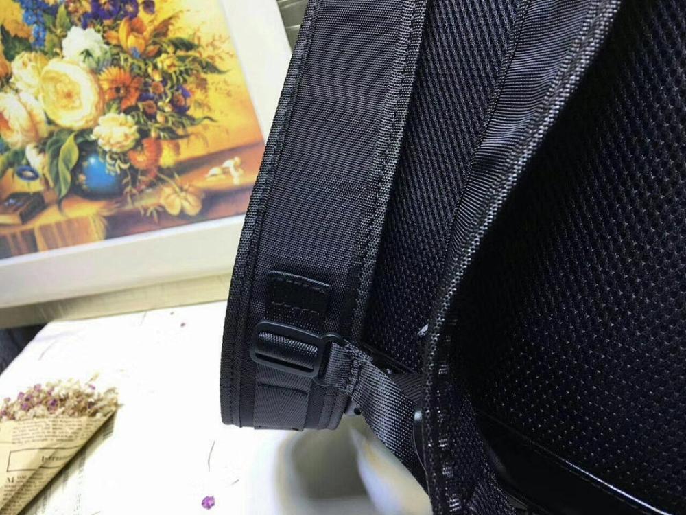 Stylish Refined Leather Crossbody Bag