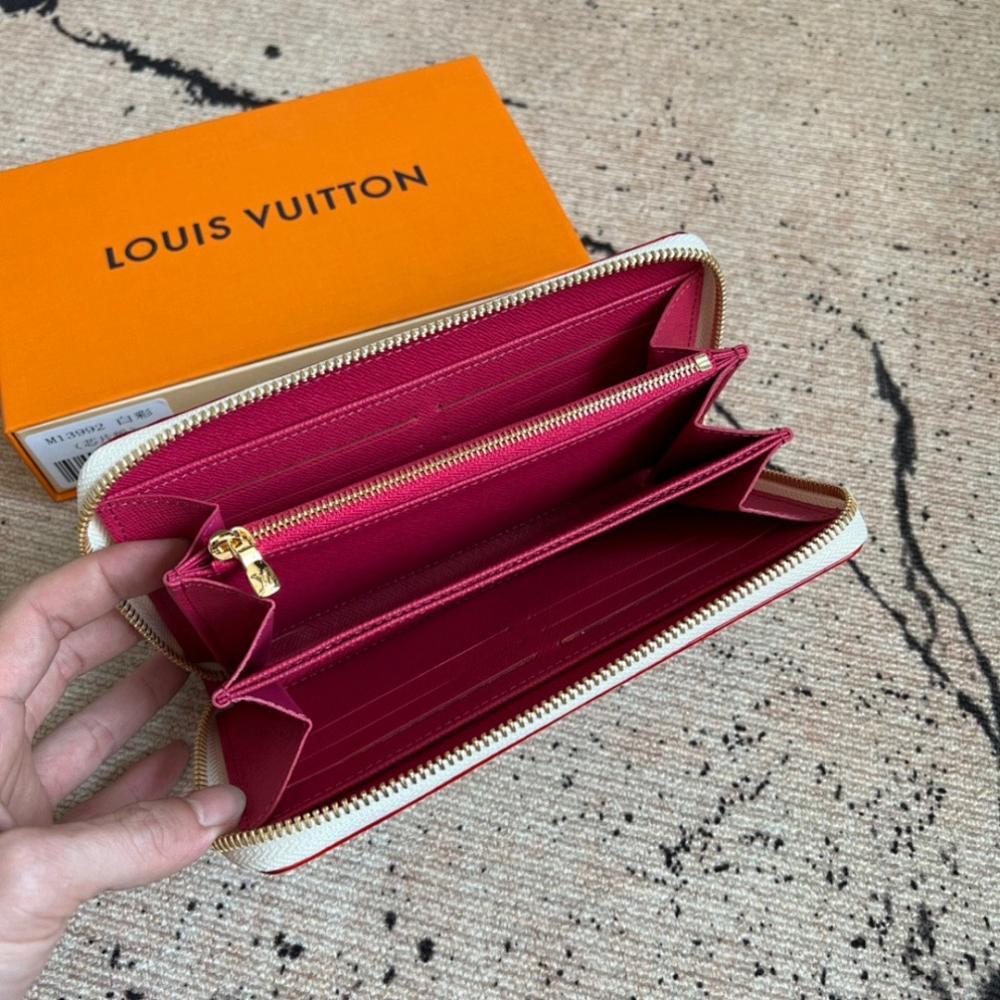 Italian-Inspired Luxury Wallet