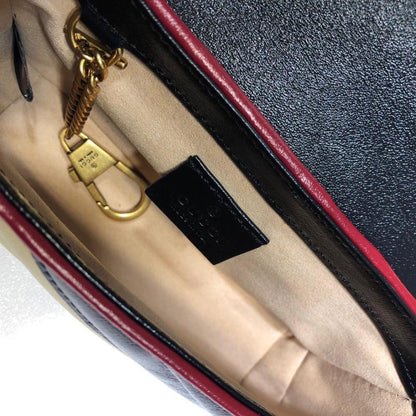 Classic Shoulder Bag