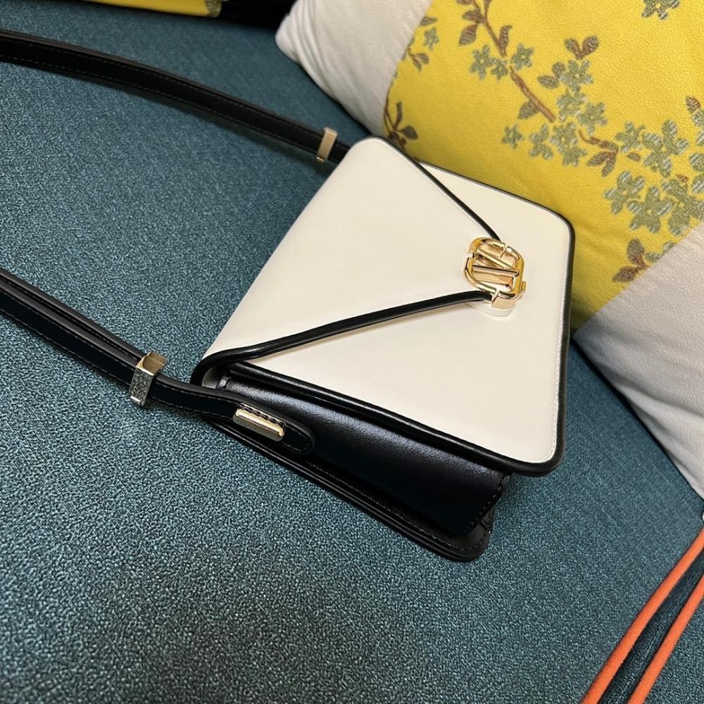 VLogo Signature Calfskin Shoulder Bag