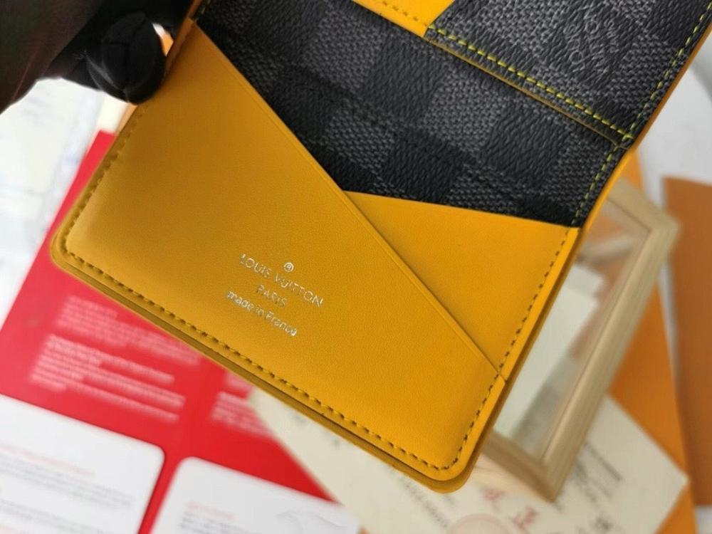 Classic Refined Leather Wallet