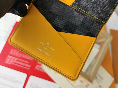 Classic Refined Leather Wallet